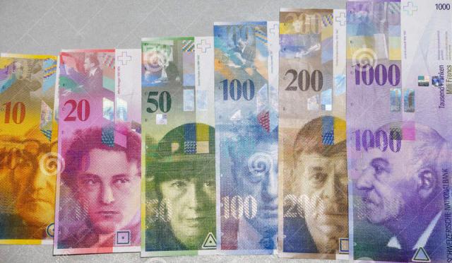 1Старые швейцарские франки.jpg